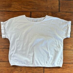 Liz Claiborne White Washable Linen cuffed short sleeves crewneck elastic hem